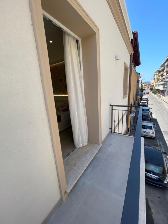 Hotel Bullerjanos à Olbia Extérieur photo