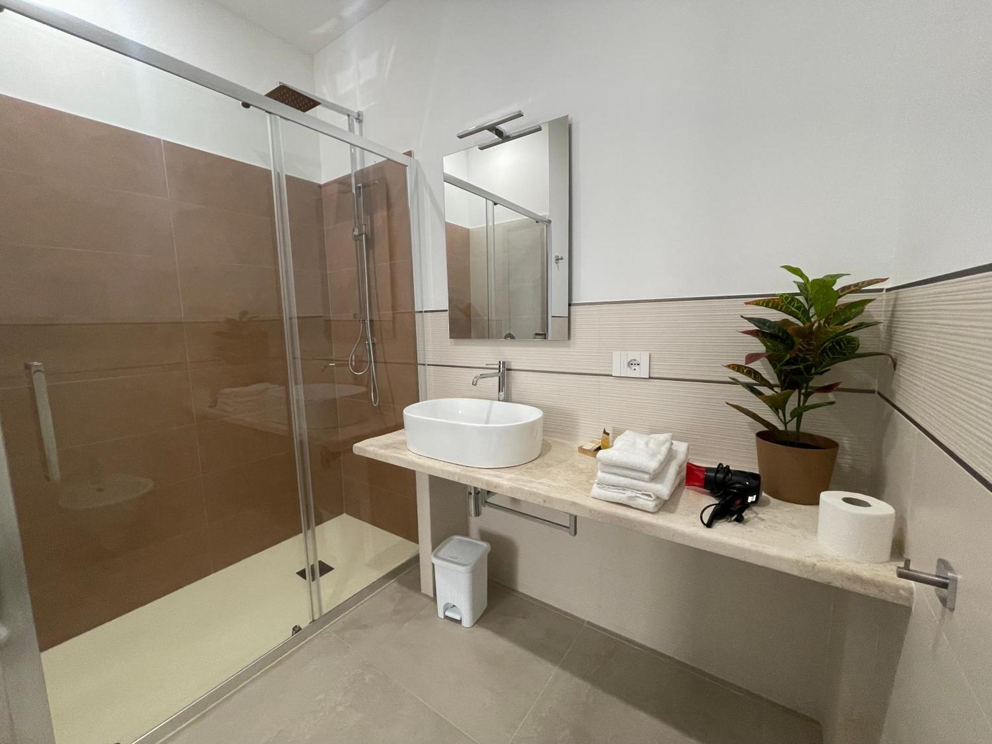 Hotel Bullerjanos à Olbia Extérieur photo