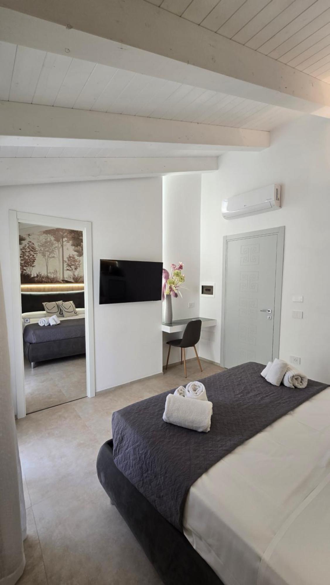 Hotel Bullerjanos à Olbia Extérieur photo